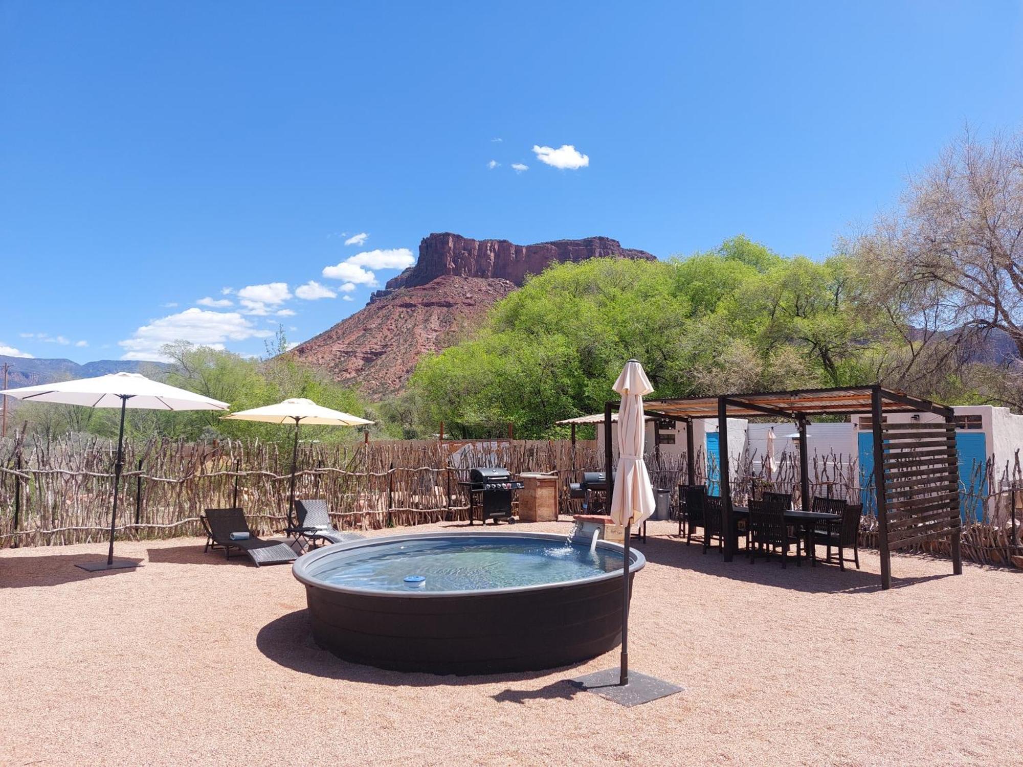 Gateway Glamping Hotel Exterior photo